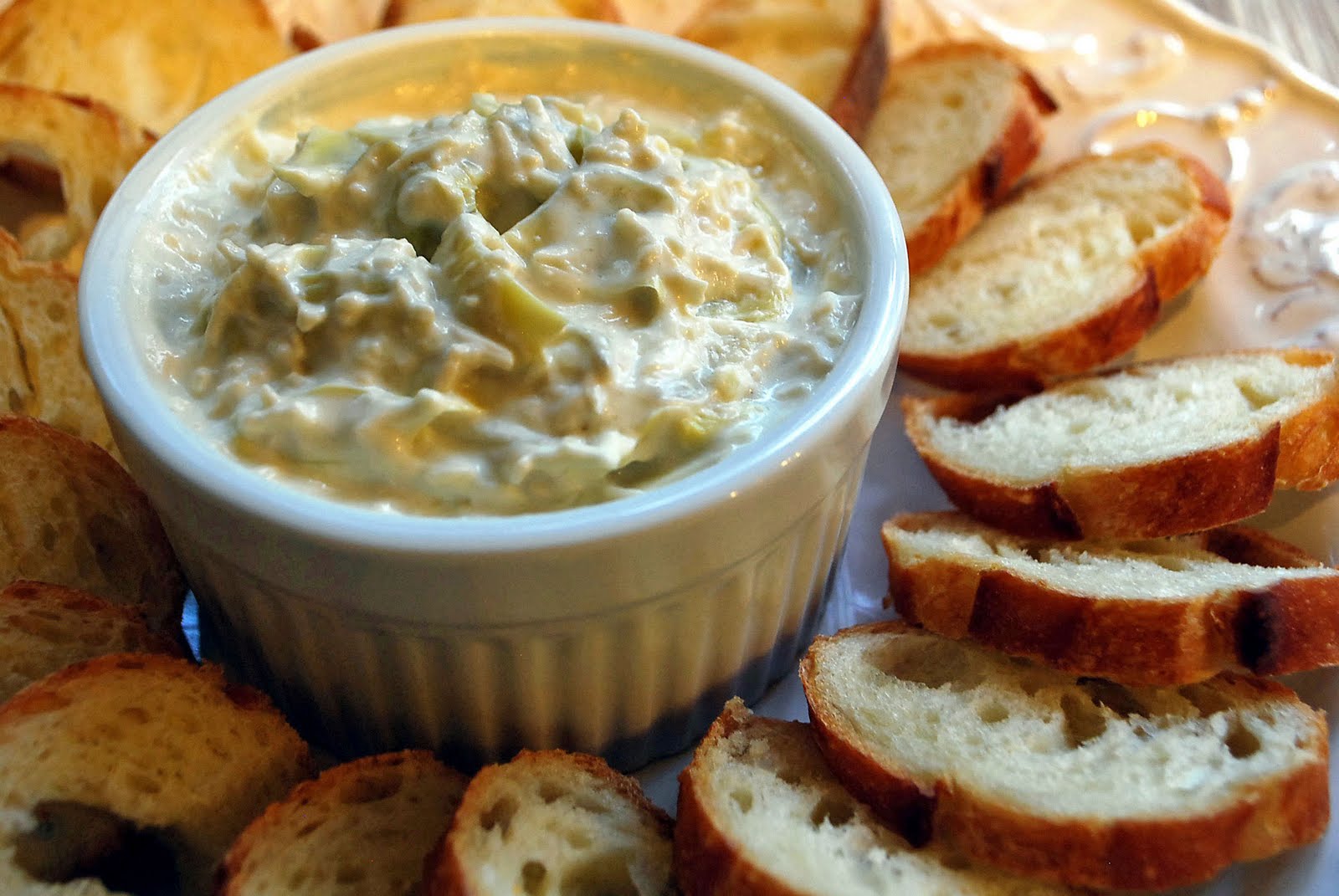 What is an easy artichoke dip recipe?